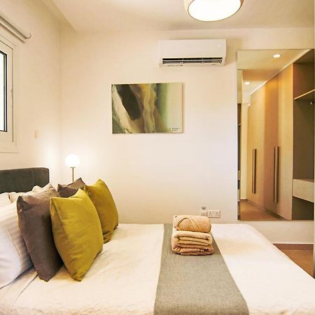 Phaedrus Living Seaside Luxury Limnaria 172 Apartment Пафос Екстериор снимка
